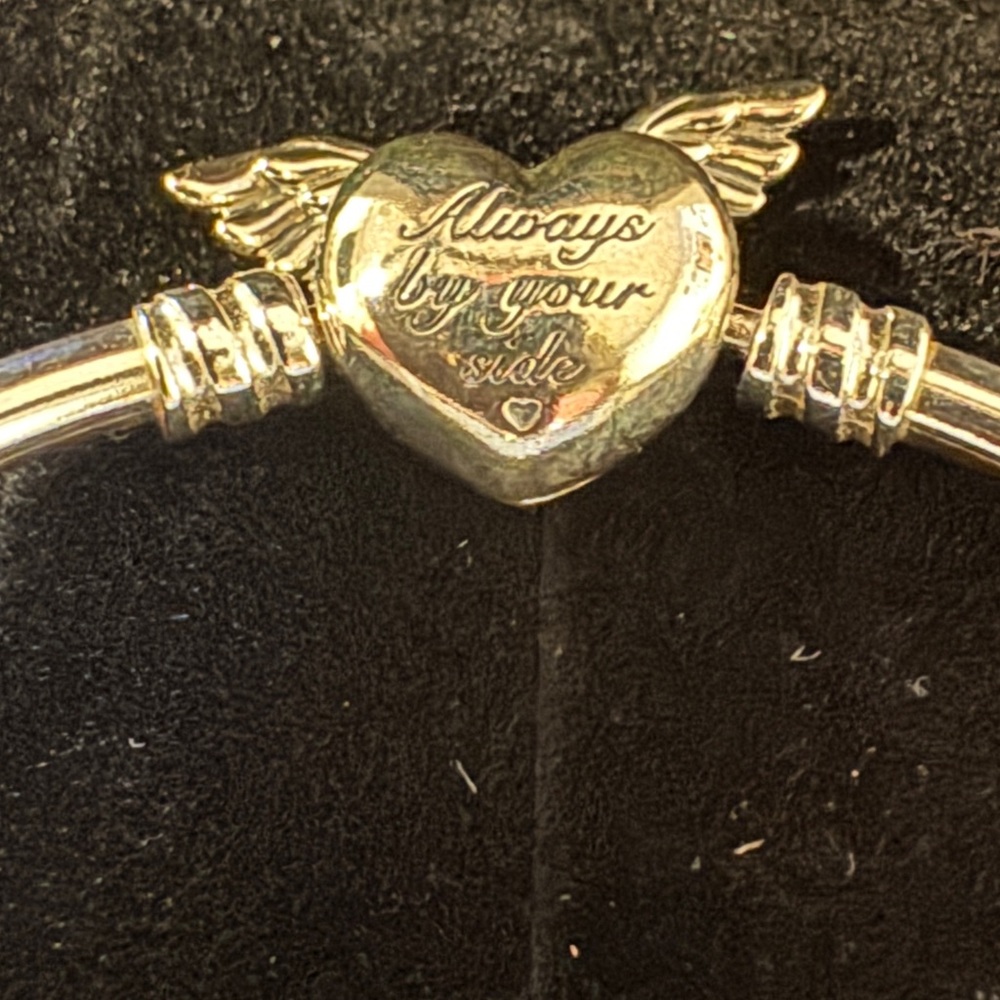 Pandora Sterling Silver Heart Bracelet NWOT - Picture 3 of 6